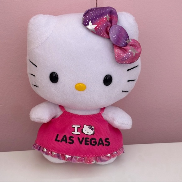 TY Beanie Baby Sanrio Hello Kitty in I love Las Vegas and Purple Dress - Picture 2 of 8